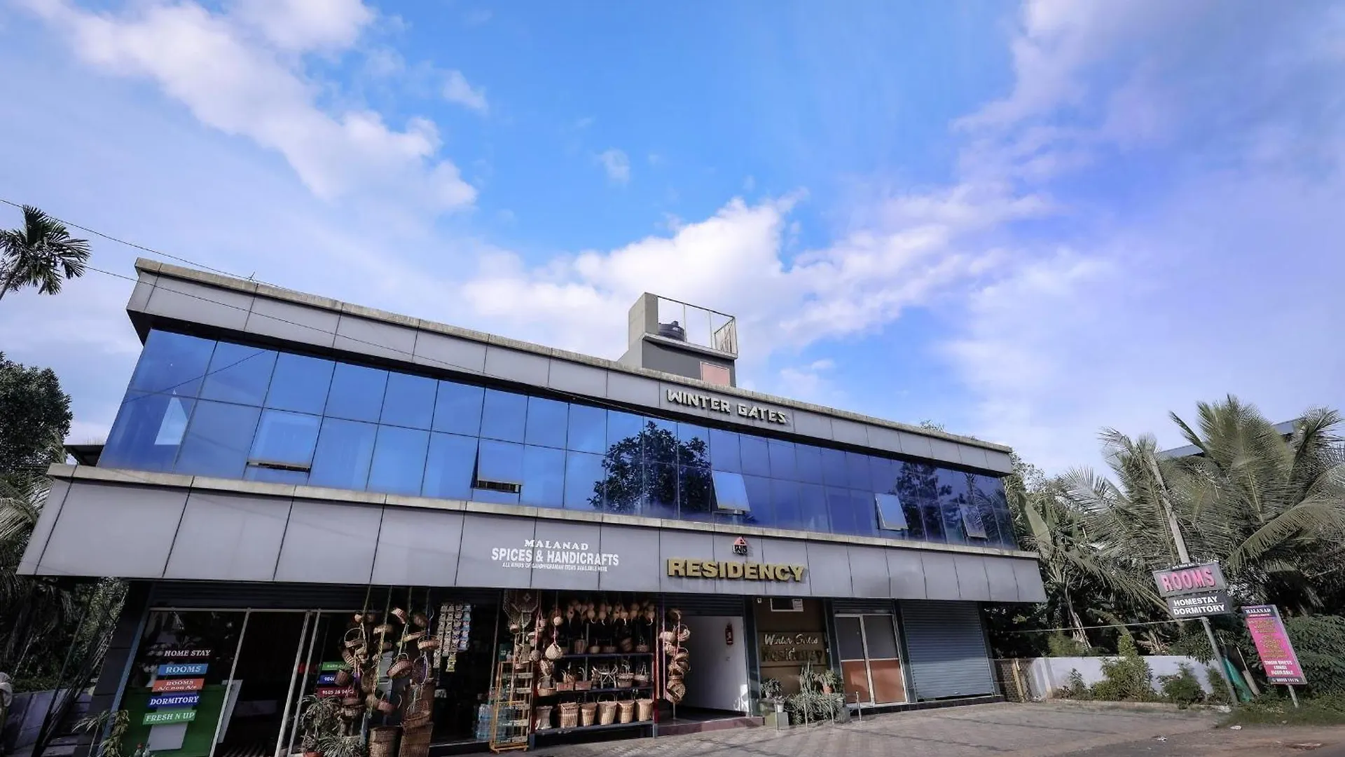 Hotel Wintergates Padinjarathara