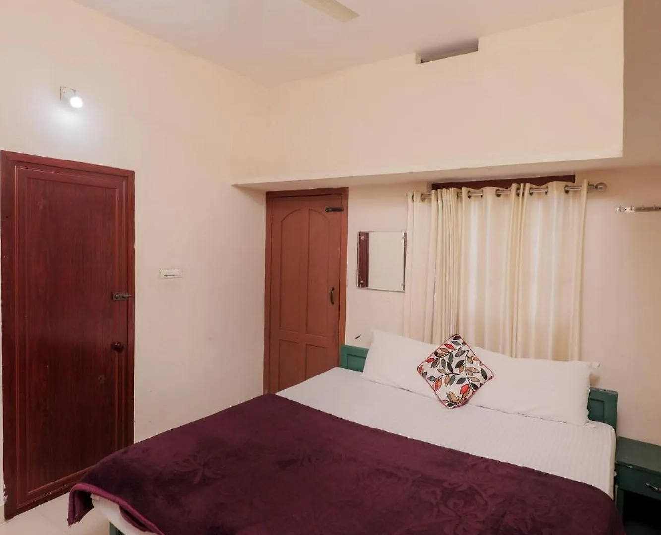 Hotel Wintergates Padinjarathara