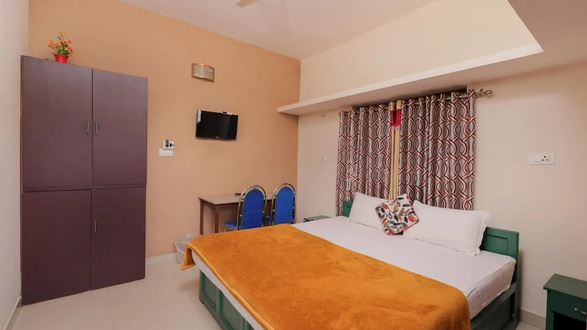 Hotel Wintergates Padinjarathara