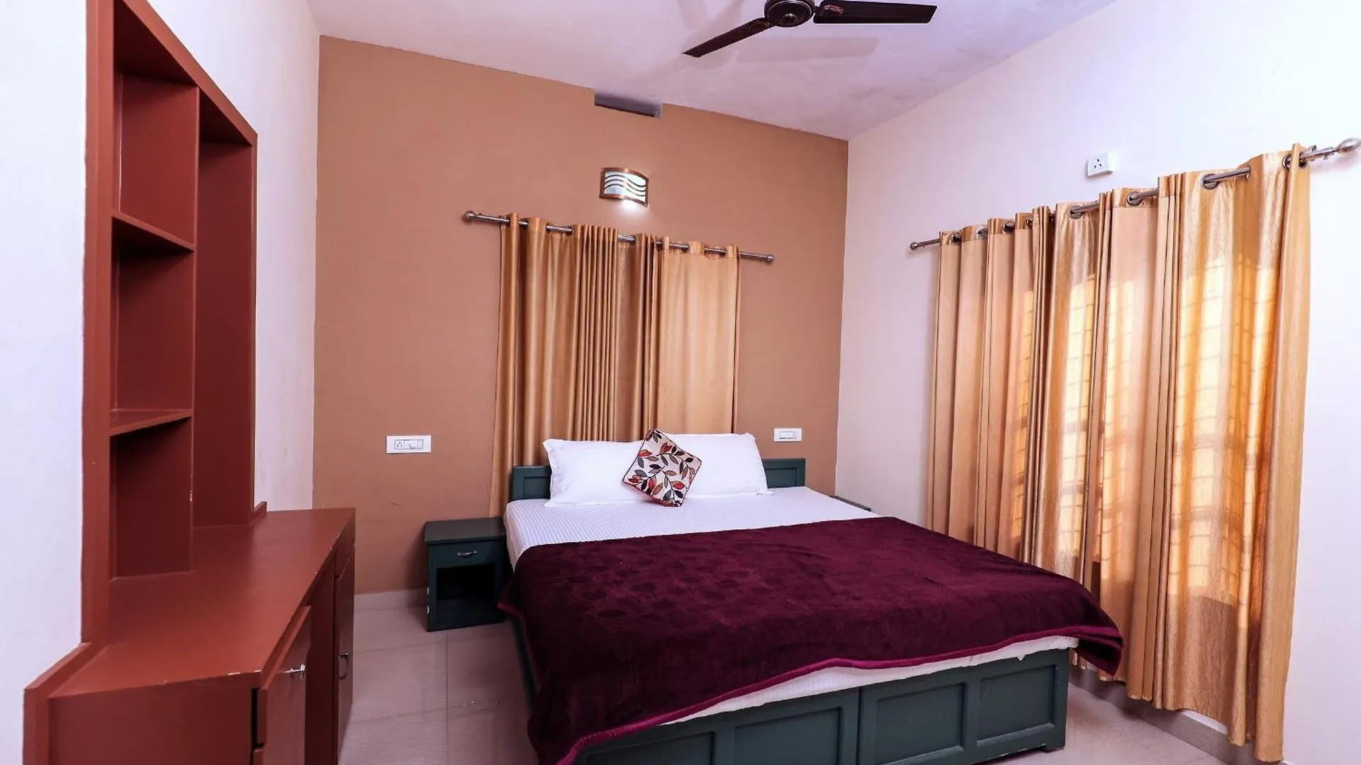 Hotel Wintergates Padinjarathara India