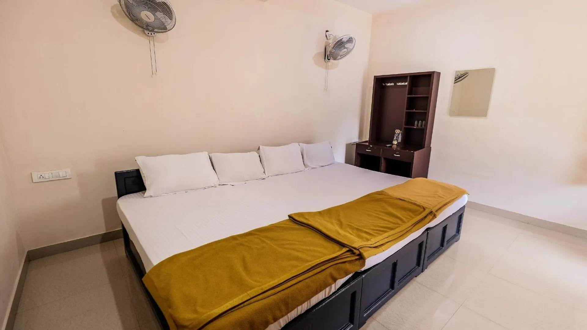 Hotel Wintergates Padinjarathara