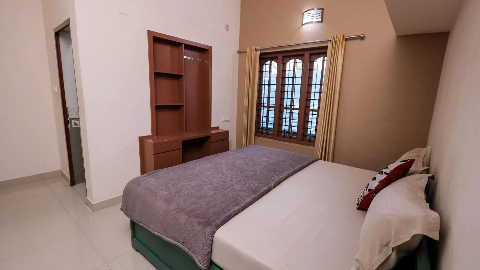 Hotel Wintergates Padinjarathara